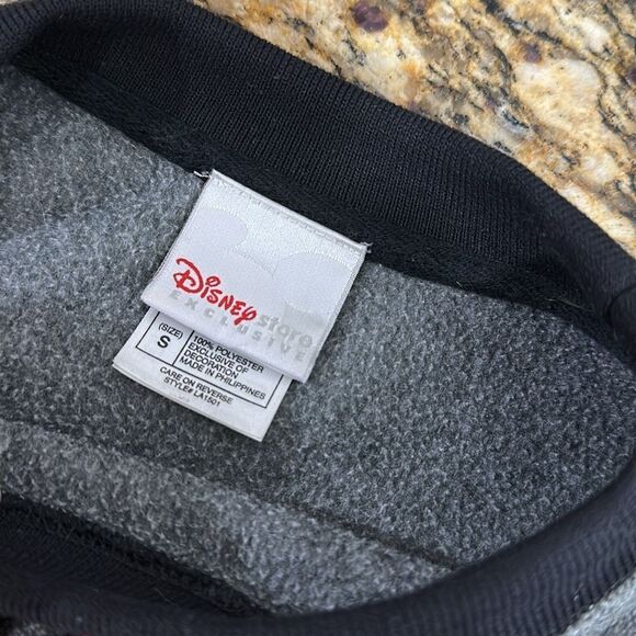 Disney Store Vintage Grumpy Dwarf Fleece Grey Sweatshirt Size S - Picture 4 of 8